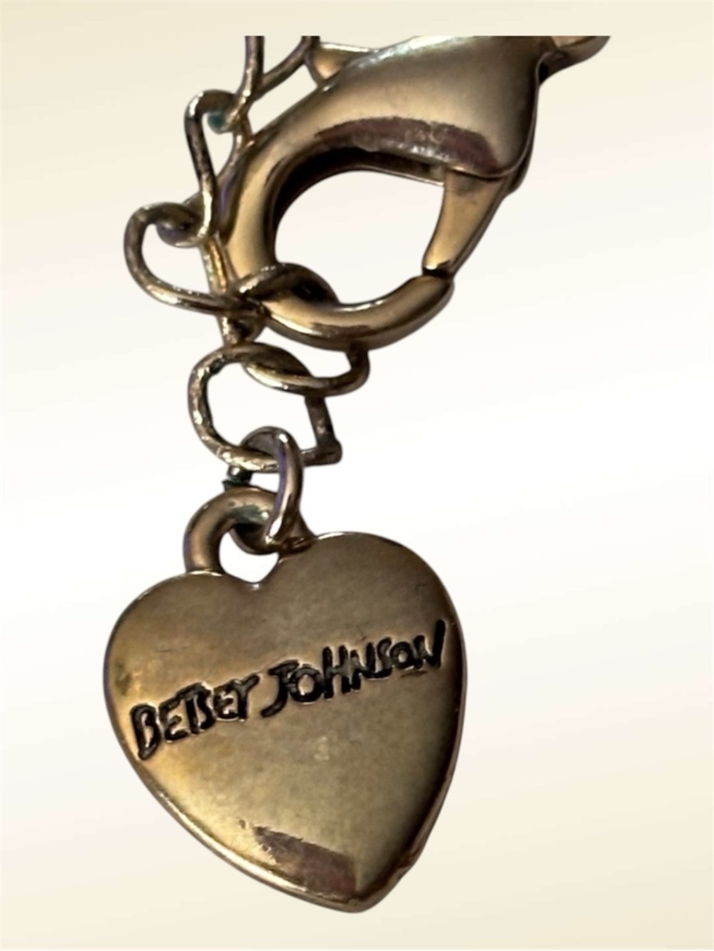 🌼Vintage Betsey Johnson “The Bite” Necklace - Picture 7 of 7
